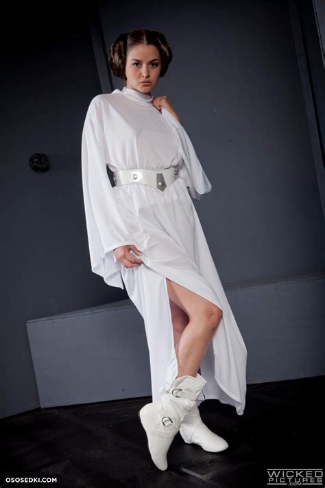 princess leia nude|Princess Leia Nude Porn Videos 